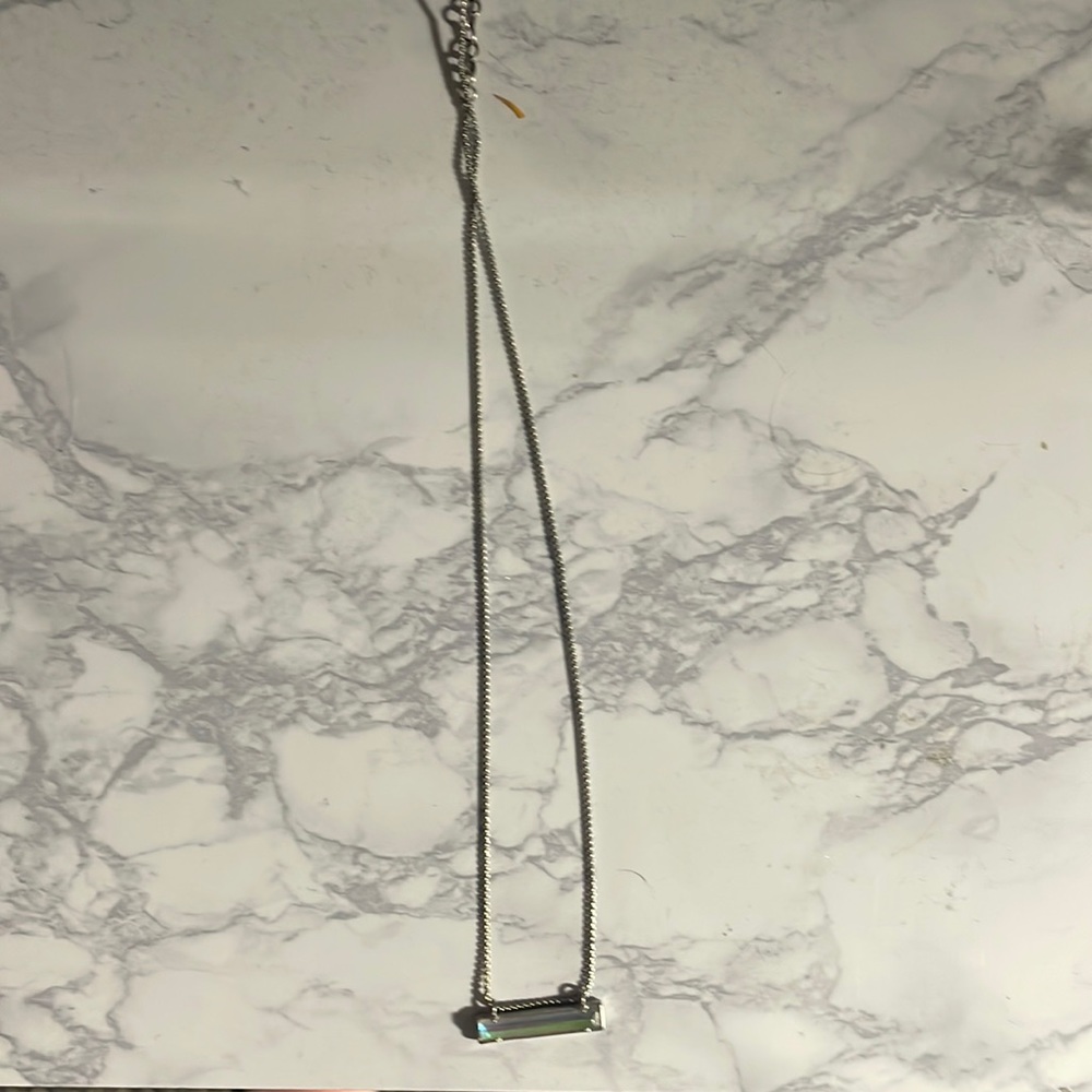 Kendra Scott Iridescent bar necklace